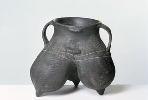 Driepootvat, Lung-shan cultuur, ca. 2000 v.Chr.